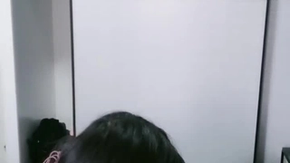 欧美日韩人妻激情-第一次与男友以外的男人在行使中车震!
