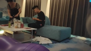 有希望的男人-爱玩游戏的女友-哥哥输了第三条腿就属于我的